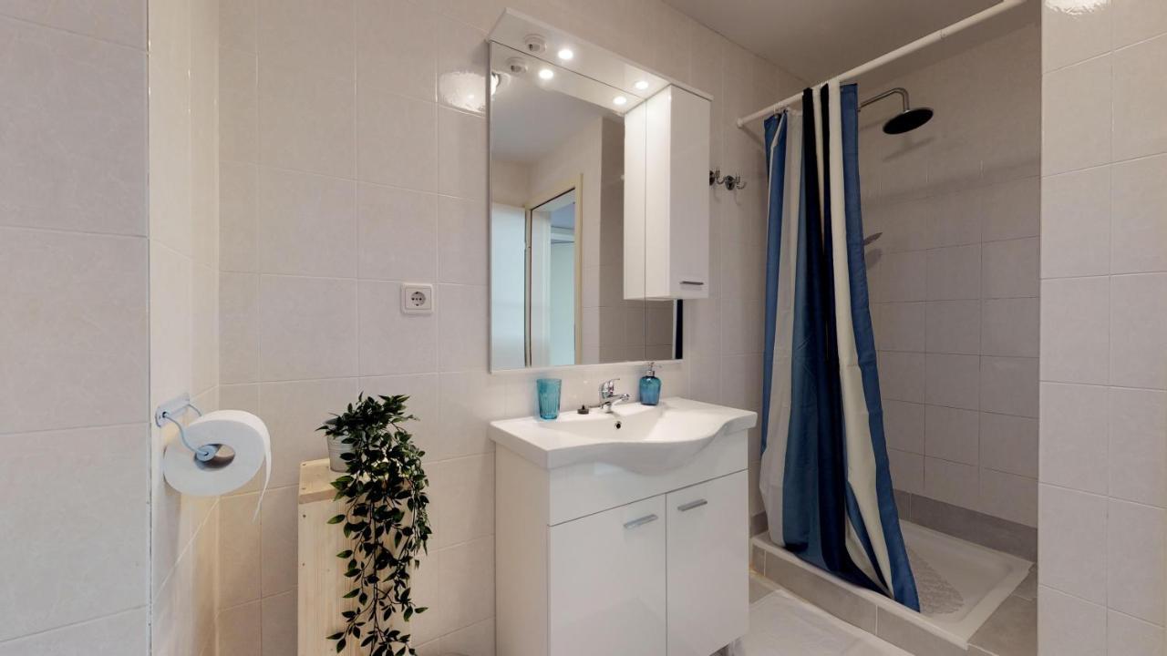 Lora Deluxe Superior 5 Star Apartment, Your Piece Of Heaven By The Sea & Park With Sea & Park View Novigrad Istria 외부 사진