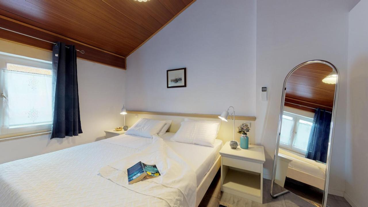Lora Deluxe Superior 5 Star Apartment, Your Piece Of Heaven By The Sea & Park With Sea & Park View Novigrad Istria 외부 사진