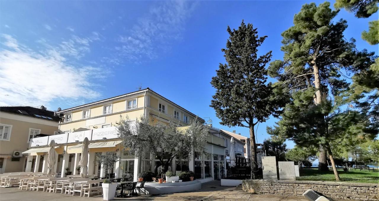Lora Deluxe Superior 5 Star Apartment, Your Piece Of Heaven By The Sea & Park With Sea & Park View Novigrad Istria 외부 사진