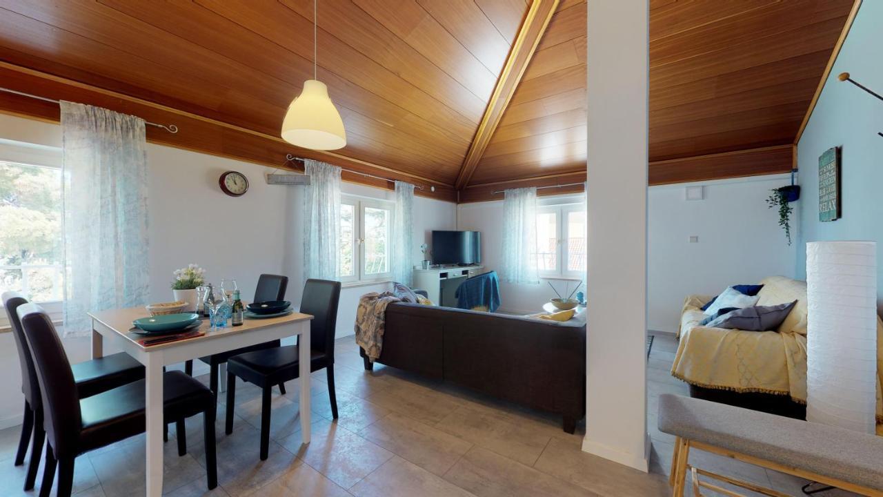 Lora Deluxe Superior 5 Star Apartment, Your Piece Of Heaven By The Sea & Park With Sea & Park View Novigrad Istria 외부 사진